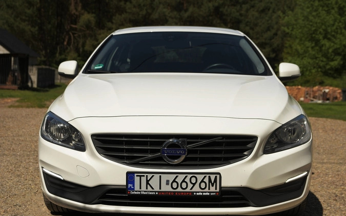 Volvo V60 cena 43900 przebieg: 234226, rok produkcji 2016 z Darłowo małe 667